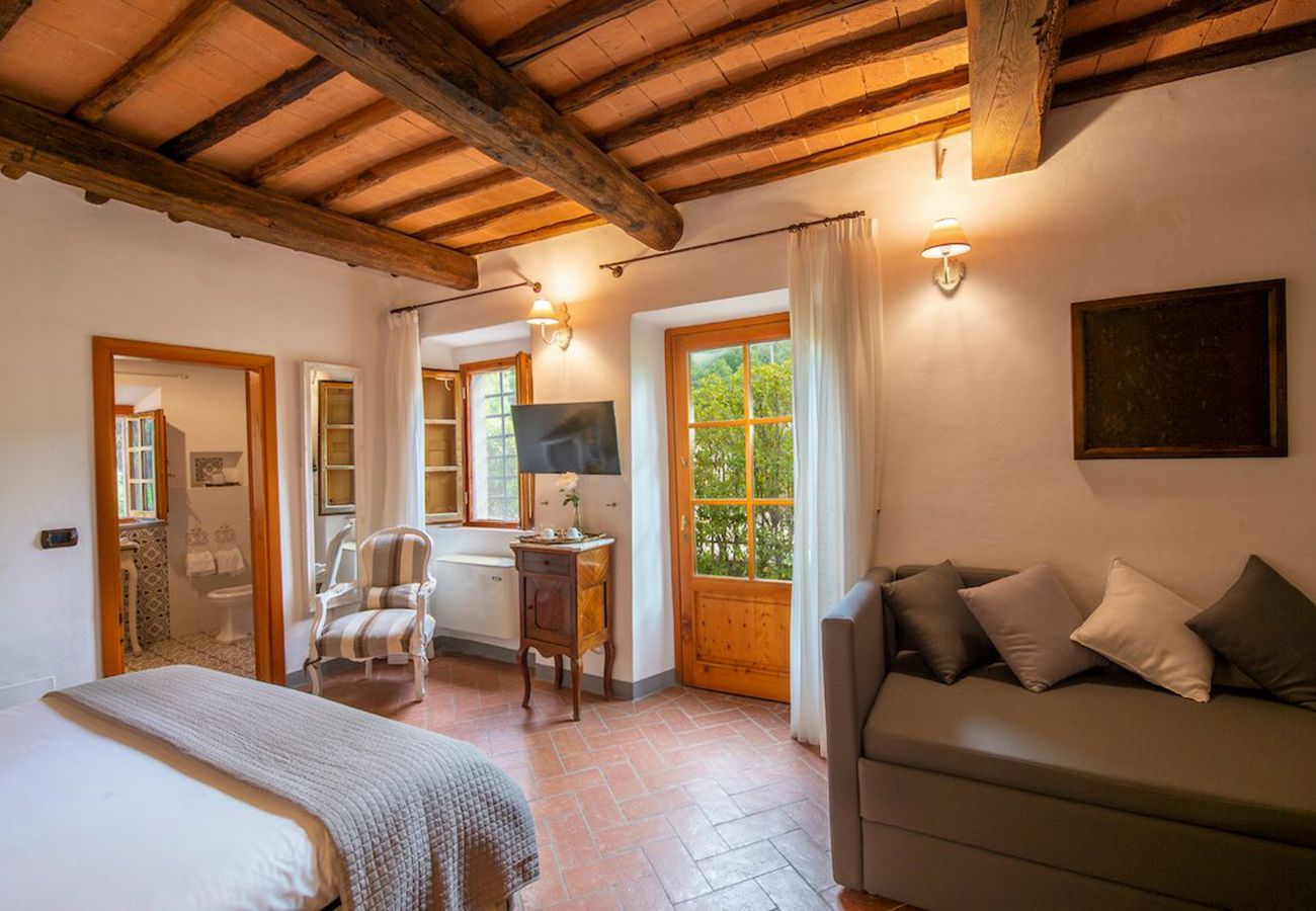 Villa a Greve in Chianti - AMORE RENTALS - Villa Il Casello con Piscina, SPA, Ideale per Gruppi