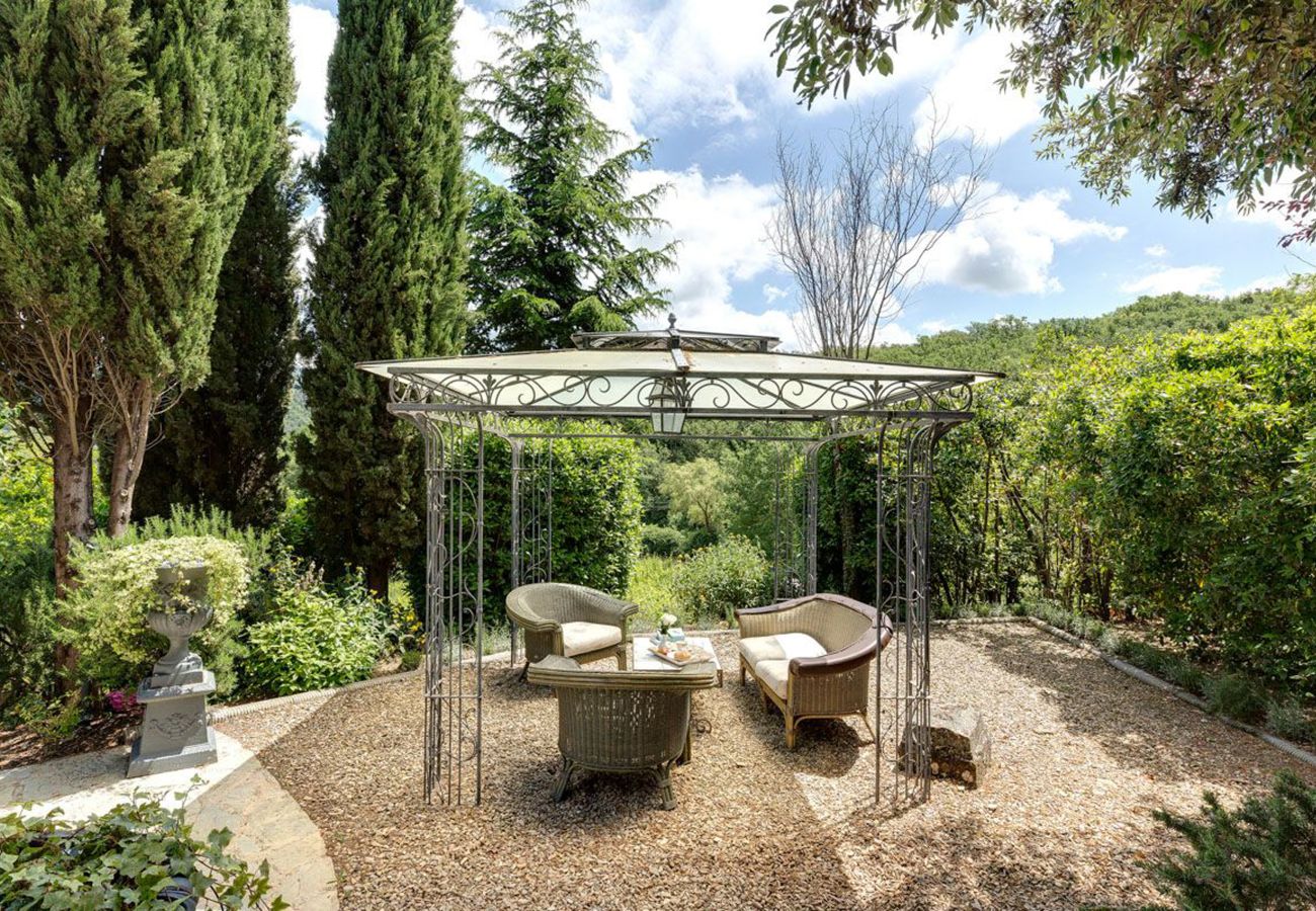 Villa a Greve in Chianti - AMORE RENTALS - Villa Il Casello con Piscina, SPA, Ideale per Gruppi