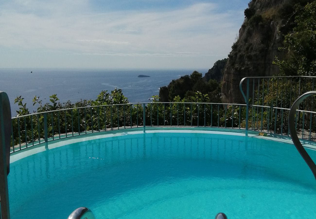 Casa a Positano - AMORE RENTALS - Villa Vanessa con Piscina Privata e Vista Mare