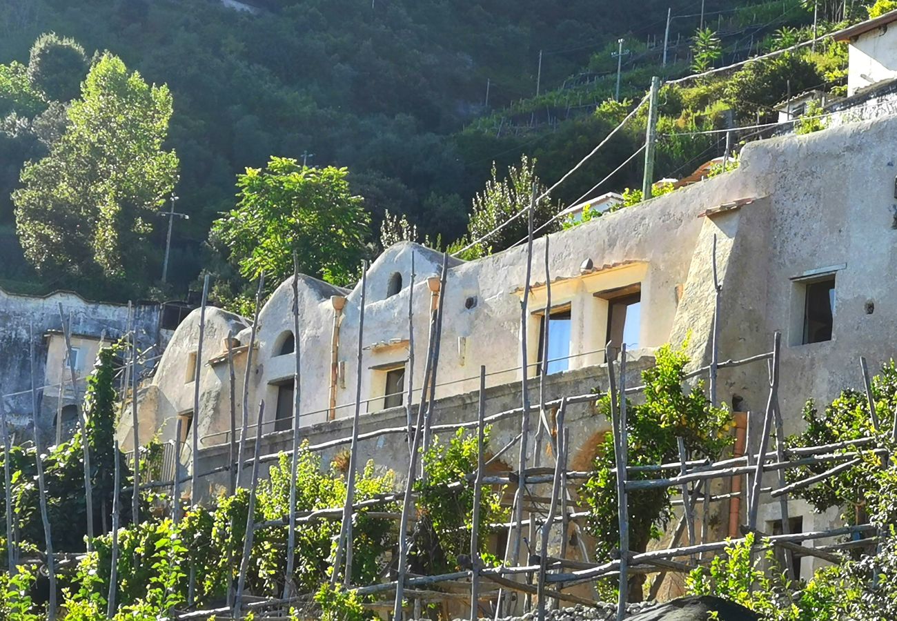 Villa a Amalfi - AMORE RENTALS - Villa Margherita con Vista Mare e Piscina