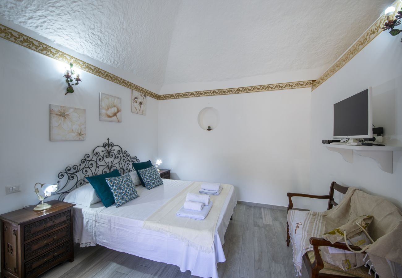 Casa a Positano - AMORE RENTALS - Residence Barbera con Terrazza e Aria Condizionata