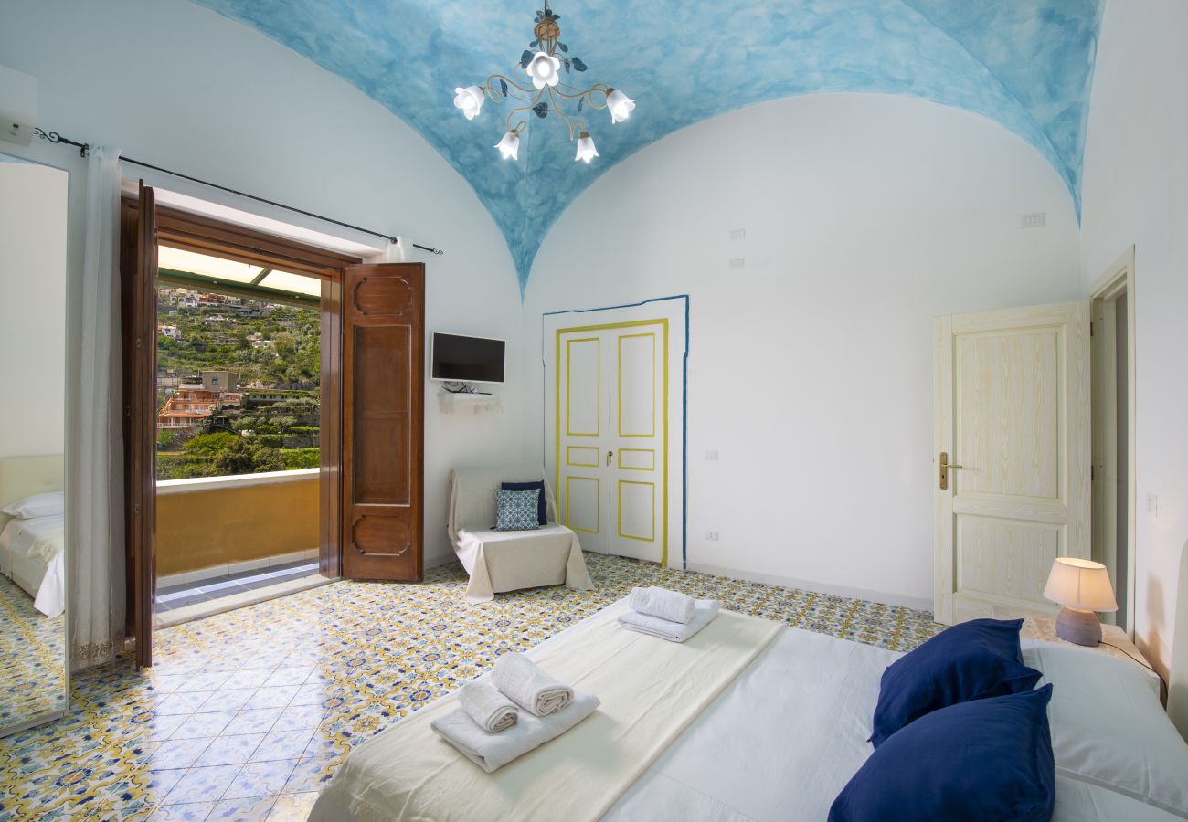 Casa a Positano - AMORE RENTALS - Residence Barbera con Terrazza e Aria Condizionata