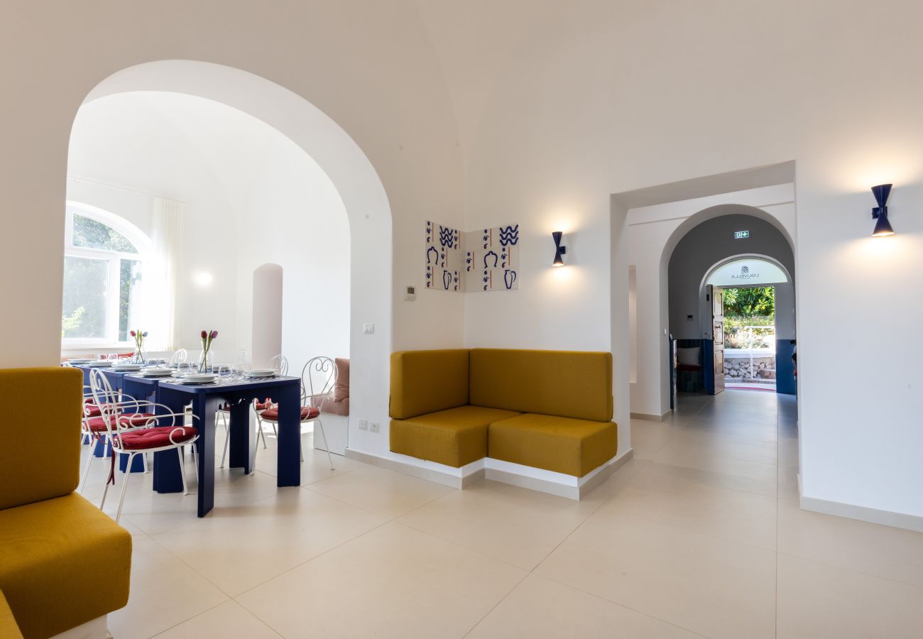 Villa a Anacapri - AMORE RENTALS - Villa Olivella con Piscina, Giardino e Vista Mare