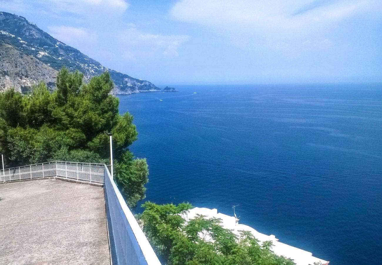 Casa a Praiano - AMORE RENTALS - Casa Gianna con Vista Mare e Discesa diretta al Mare