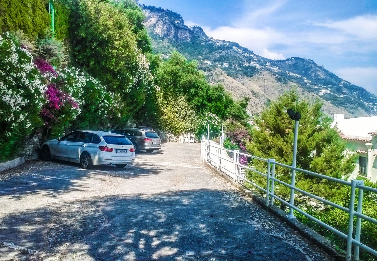 Casa a Praiano - AMORE RENTALS - Casa Gianna con Vista Mare e Discesa diretta al Mare