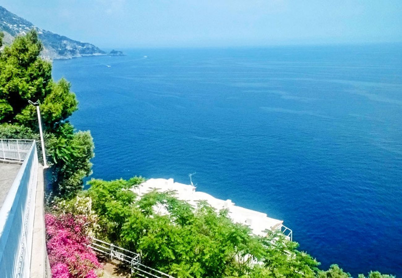 Casa a Praiano - AMORE RENTALS - Casa Gianna con Vista Mare e Discesa diretta al Mare