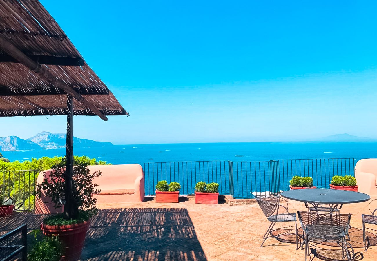 Villa a Massa Lubrense - AMORE RENTALS - Villa Punta San Lorenzo con Terrazze e Vista Mare