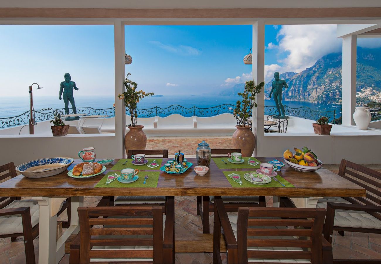 Villa a Positano - AMORE RENTALS - Villa Demetra con Vista Mare e Terrazzo Privato