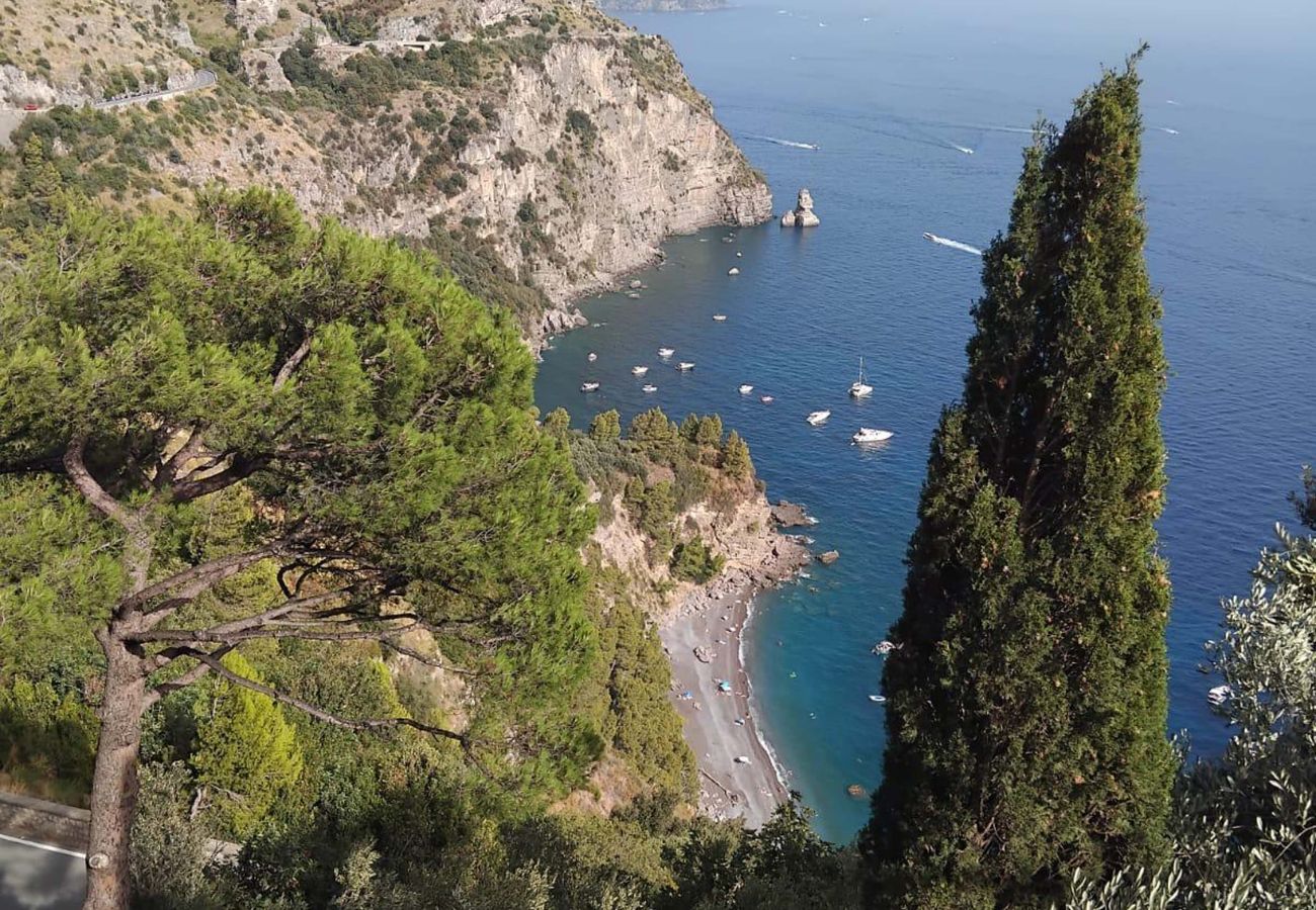 Casa a Positano - AMORE RENTALS - Casa Assunta con Parcheggio e Aria Condizionata