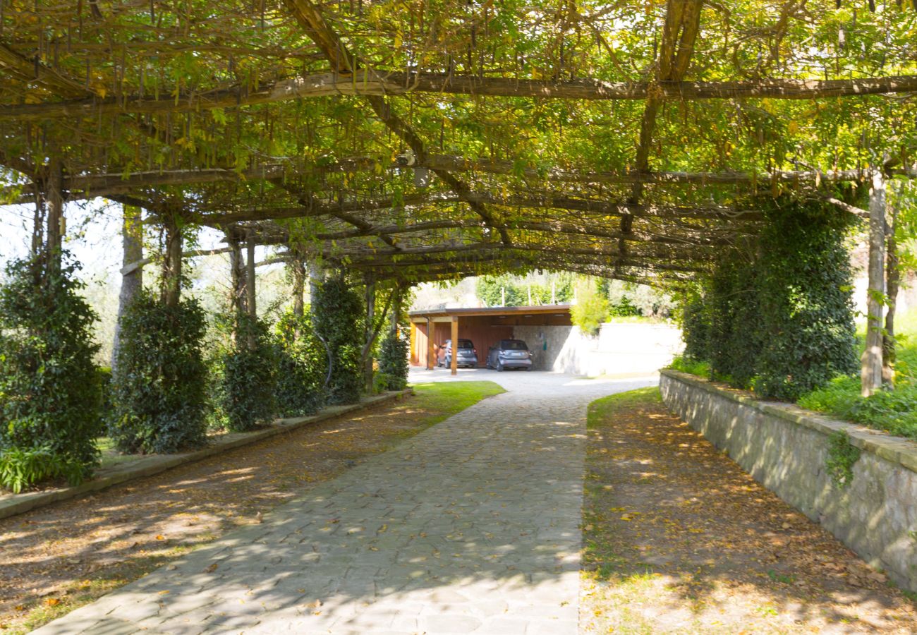 Villa a Sant´Agata sui Due Golfi - AMORE RENTALS - Villa Hermes con Piscina Privata, Giardino, Vista Mare