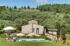 Villa in Panzano - AMORE RENTALS - Villa Il Tinaio with...