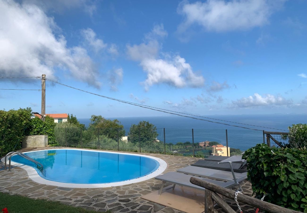 Villa in Massa Lubrense - AMORE RENTALS - Villa Stone on the Sea with Private Pool and Garden