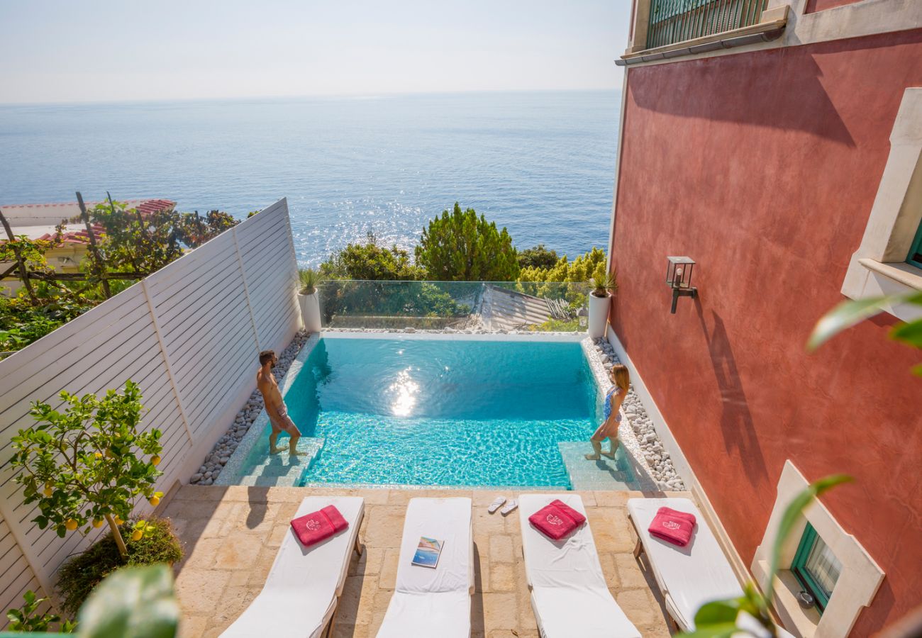 Villa in Praiano - AMORE RENTALS - Villa Aurora with Heated Swimming Pools, Sea View and Breakfast Included