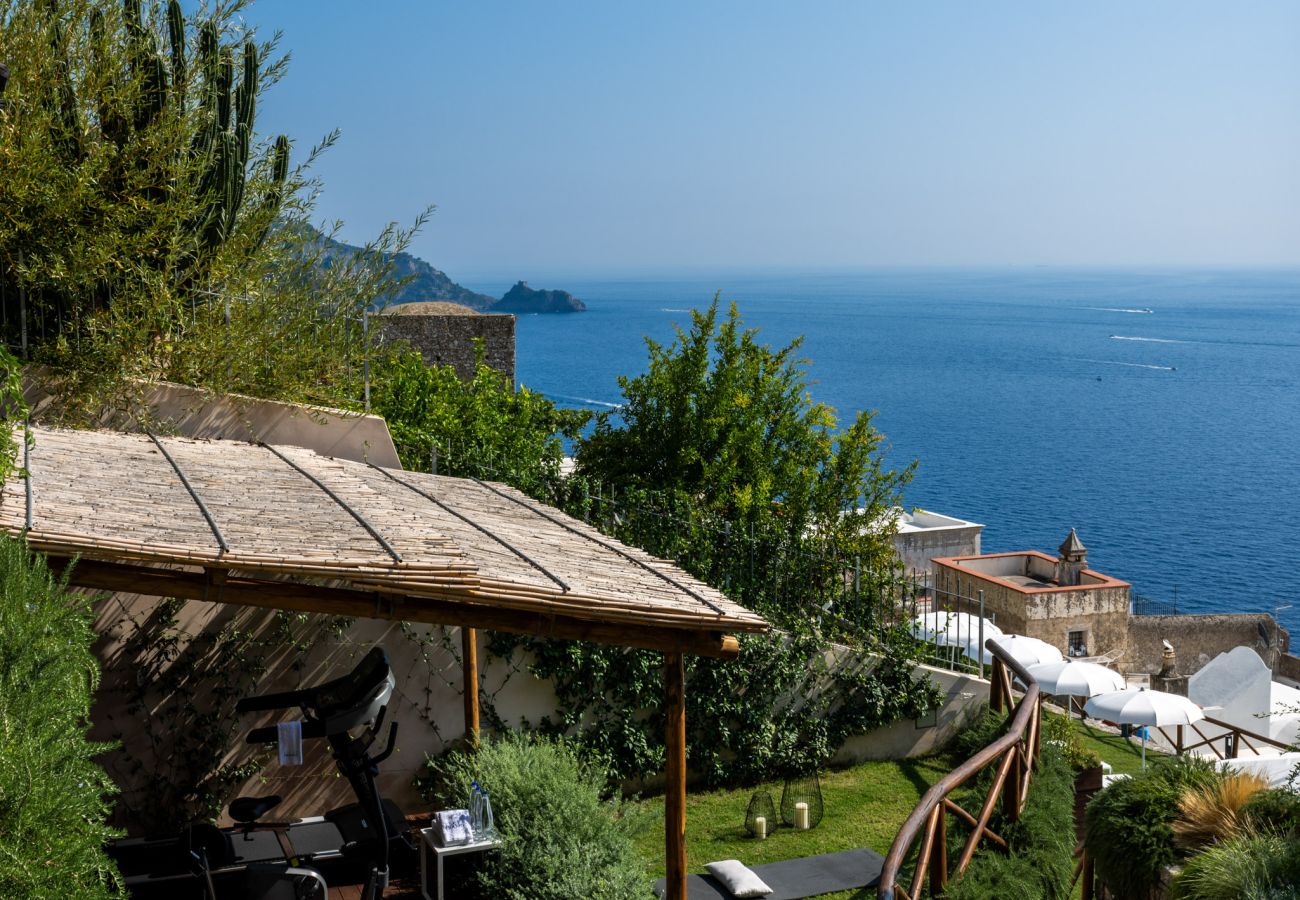 Villa in Praiano - AMORE RENTALS - Villa Mare Blu with Internal Heated Pool, Sea View and Breakfast