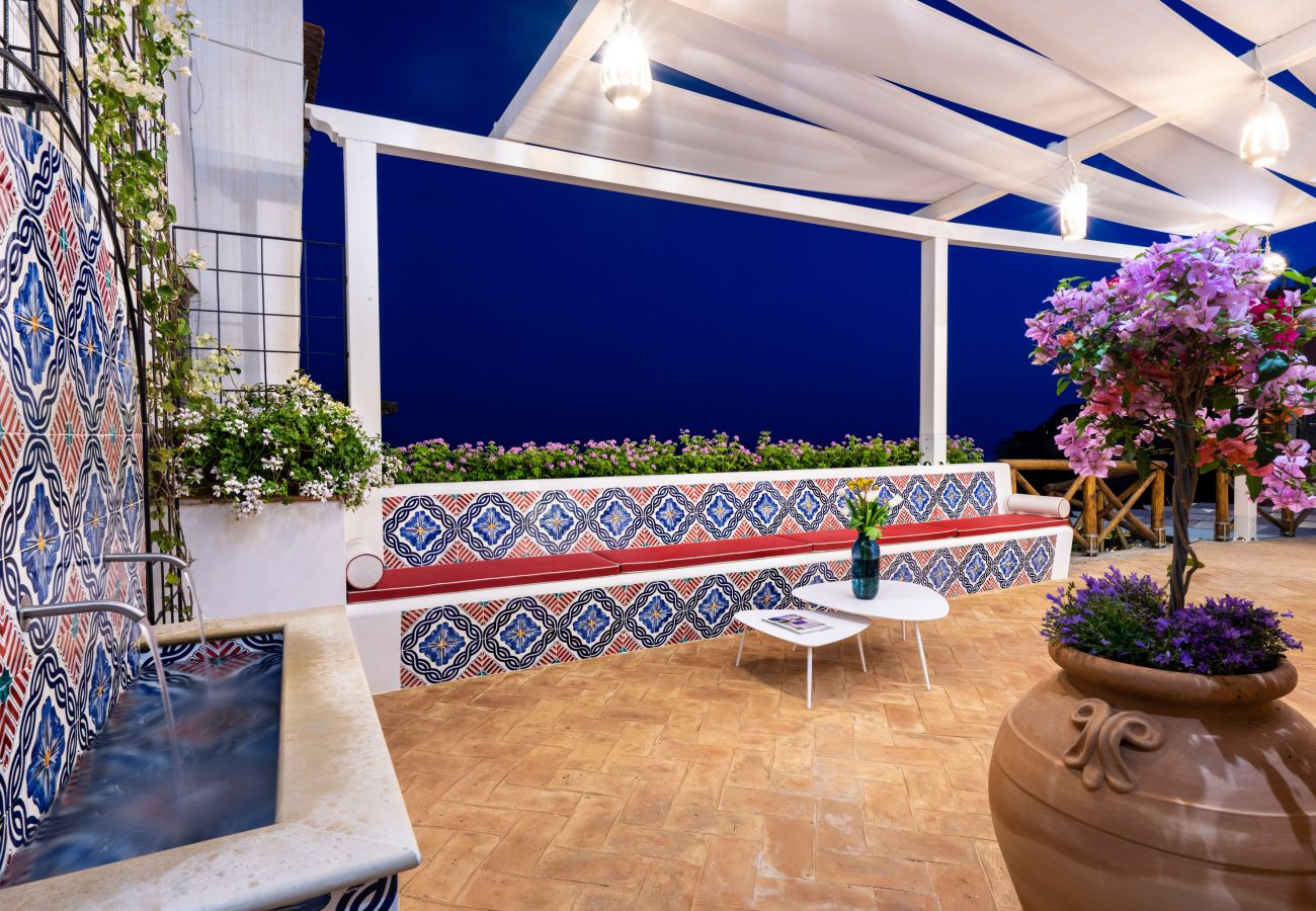 Villa in Praiano - AMORE RENTALS - Villa Mare Blu with Internal Heated Pool, Sea View and Breakfast