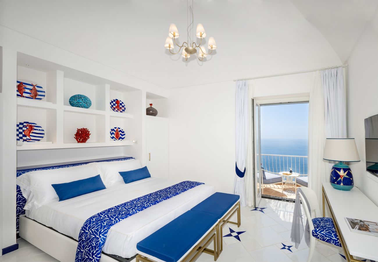 Villa in Praiano - AMORE RENTALS - Villa Mare Blu with Internal Heated Pool, Sea View and Breakfast