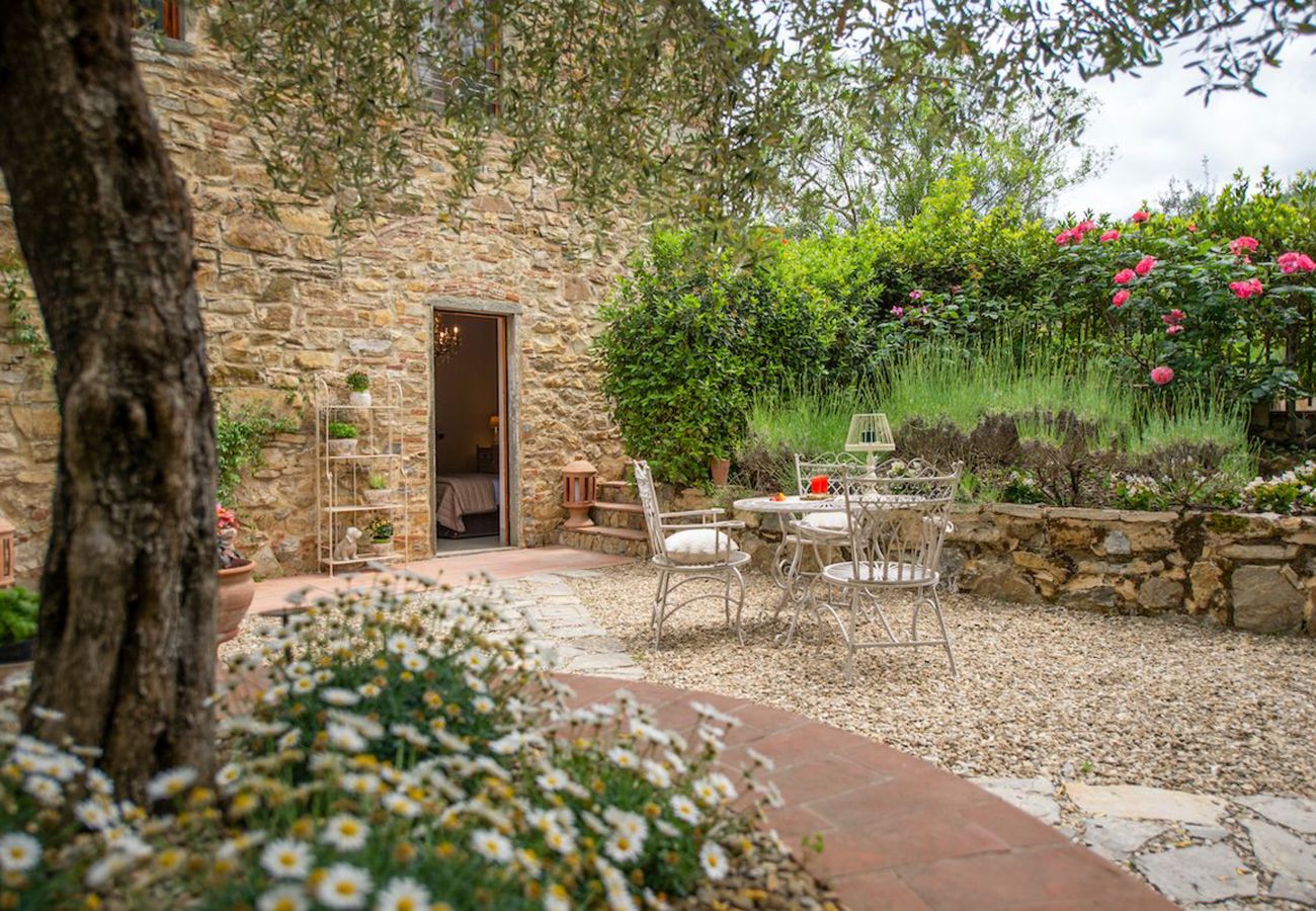 Villa in Greve in Chianti - AMORE RENTALS - Villa Il Casello with Swimming Pool, SPA, Ideal for Groups