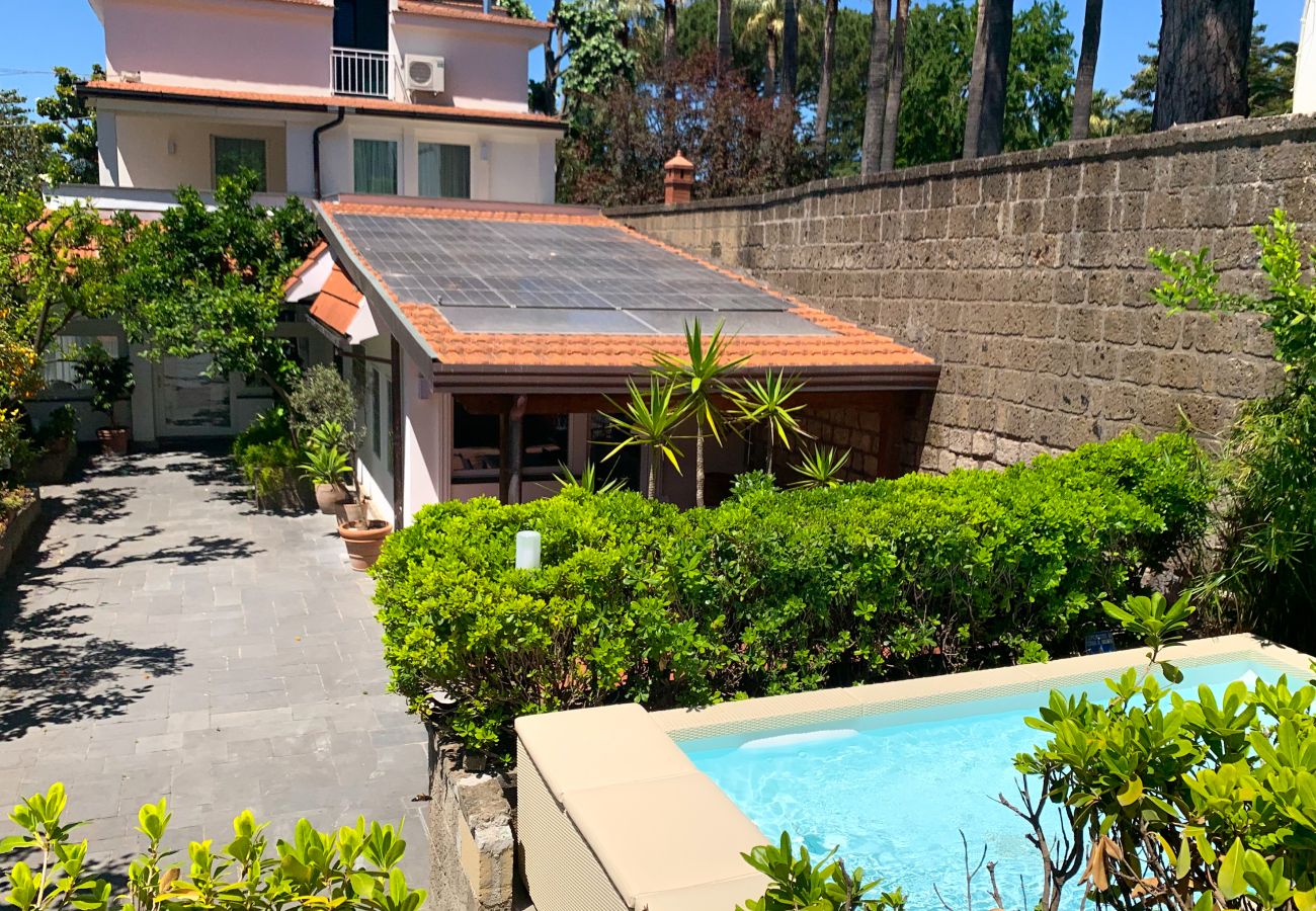 Villa in Sorrento - AMORE RENTALS - Villa Flavia with Private SPA, Swimming Pool, Terraces, Sea View