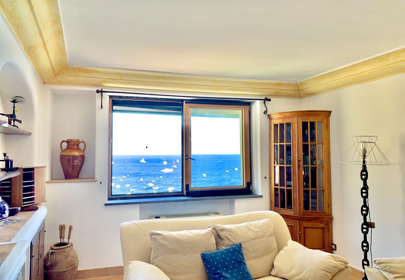 House in Positano - AMORE RENTALS - Casa Vira with Sea View, a Few Steps Away from the Beach