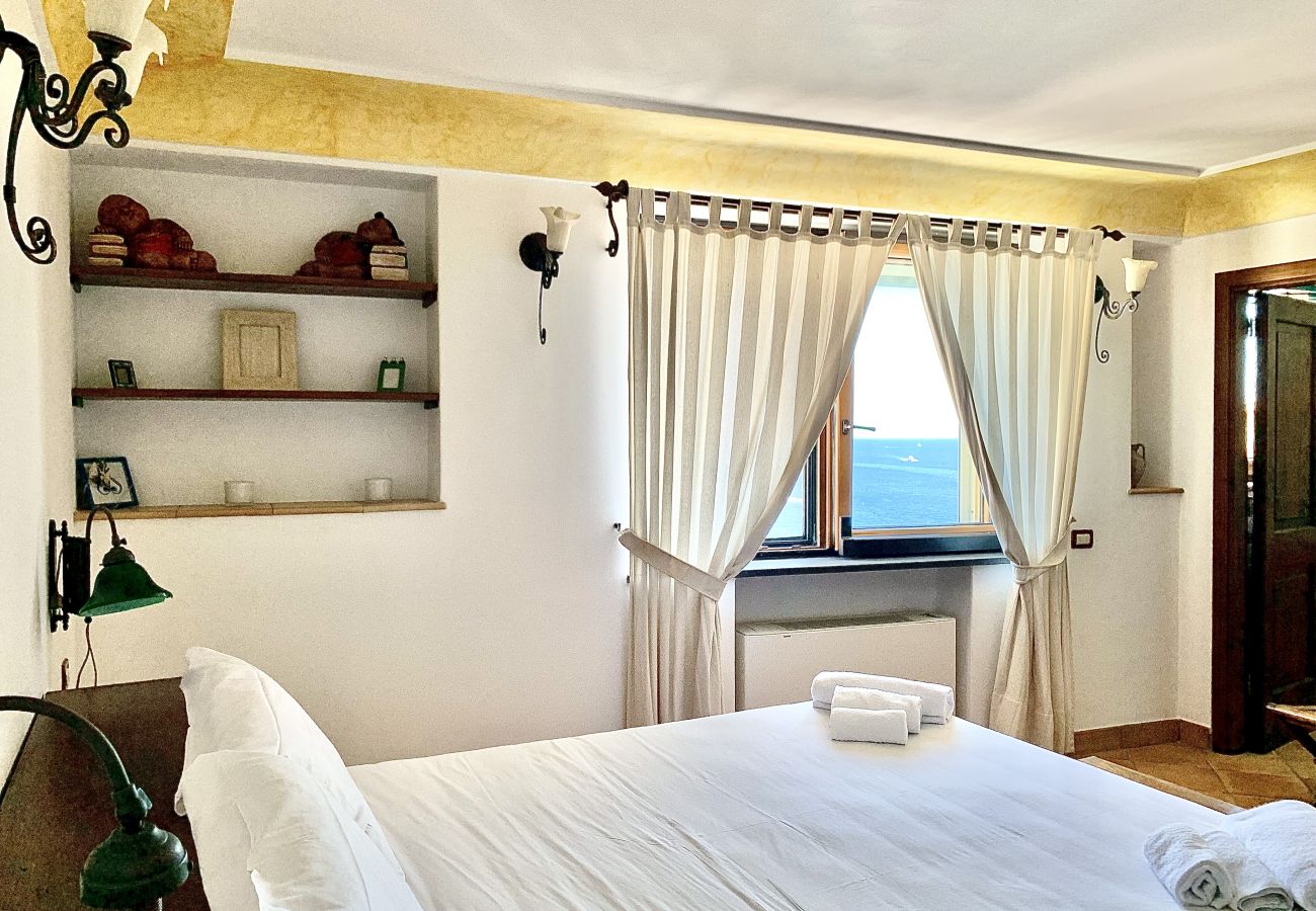 House in Positano - AMORE RENTALS - Casa Vira with Sea View, a Few Steps Away from the Beach