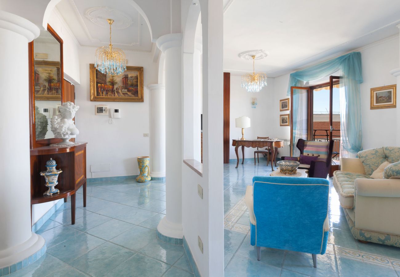 Apartment in Sorrento - AMORE RENTALS - Appartamento Cielomare with Sea View and Balcony