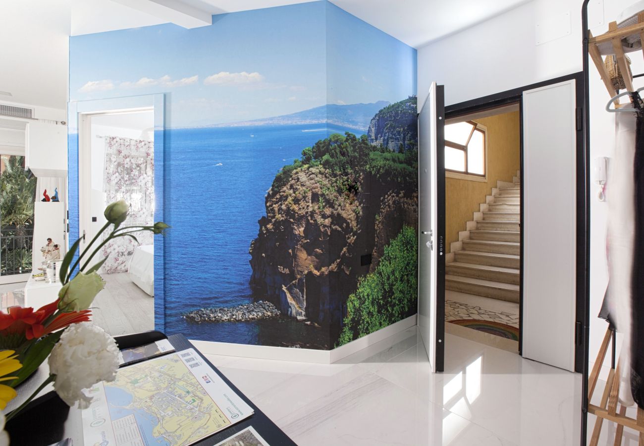 Apartment in Sorrento - AMORE RENTALS - Sorrento Live Home with Balcony and Air Conditioning