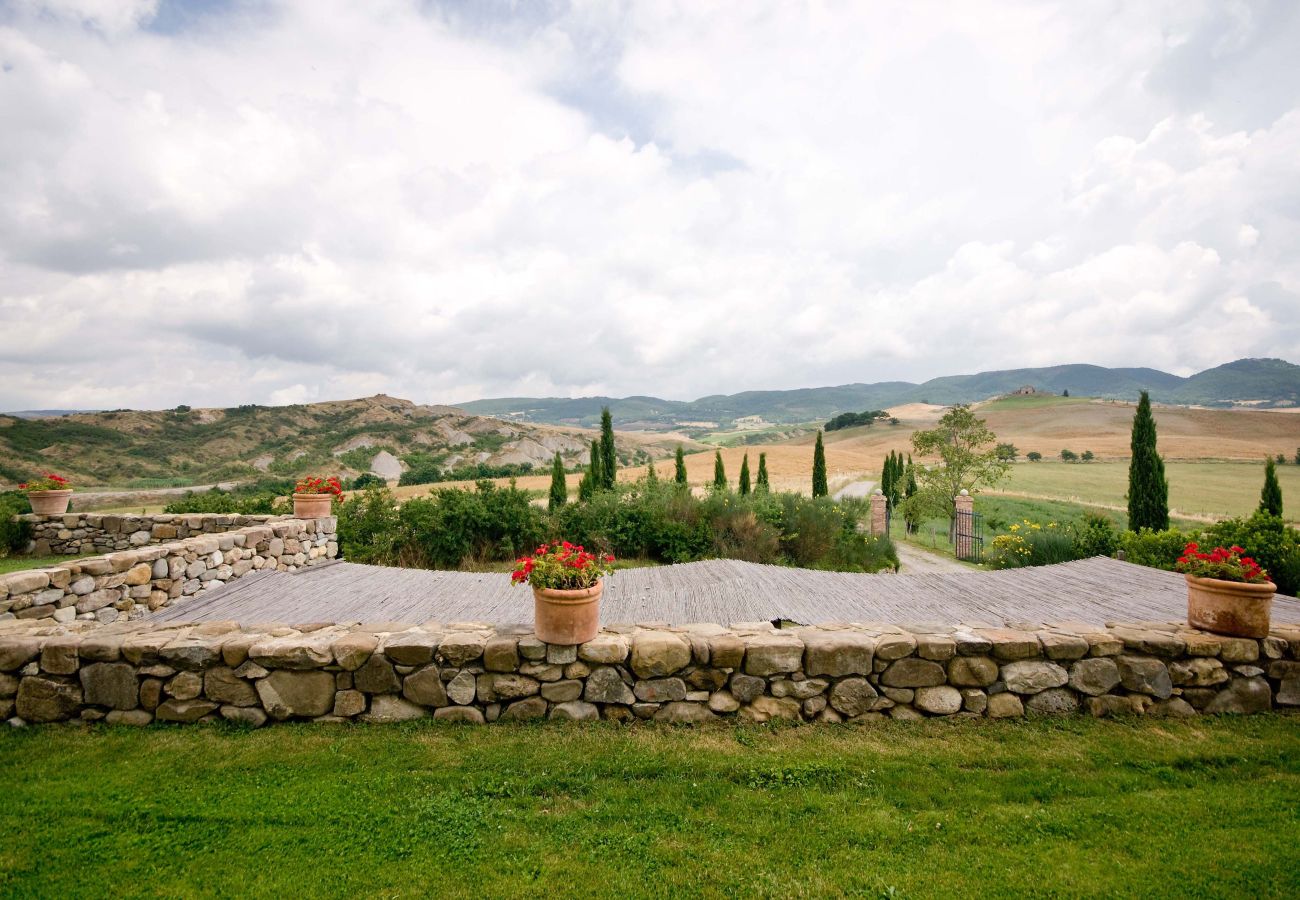 Villa in Sarteano - AMORE RENTALS - Villa Olimpia with Pool, Garden, Ideal for Weddings