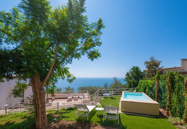 Villa/Dettached house in Praiano - AMORE RENTALS - Villa Jacaranda with Pool and Sea View